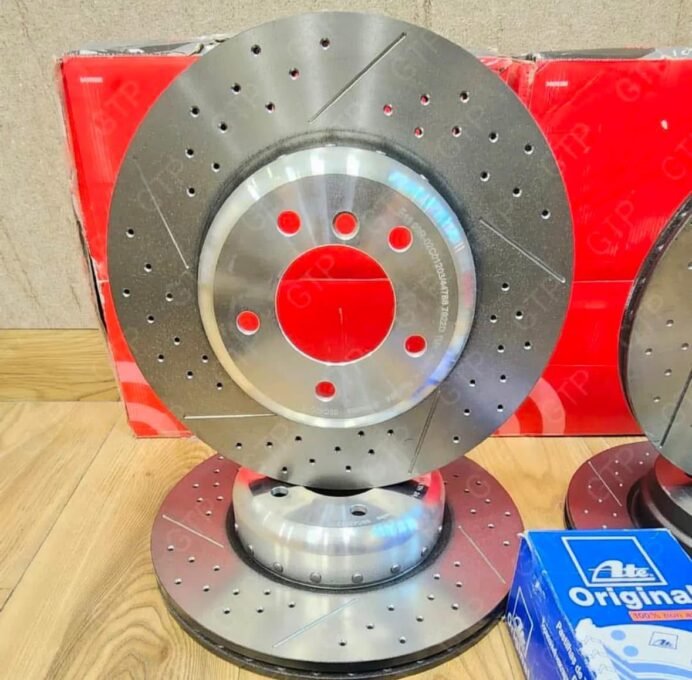 Pack frein M performance BMW 3er e90 330i – Image 4