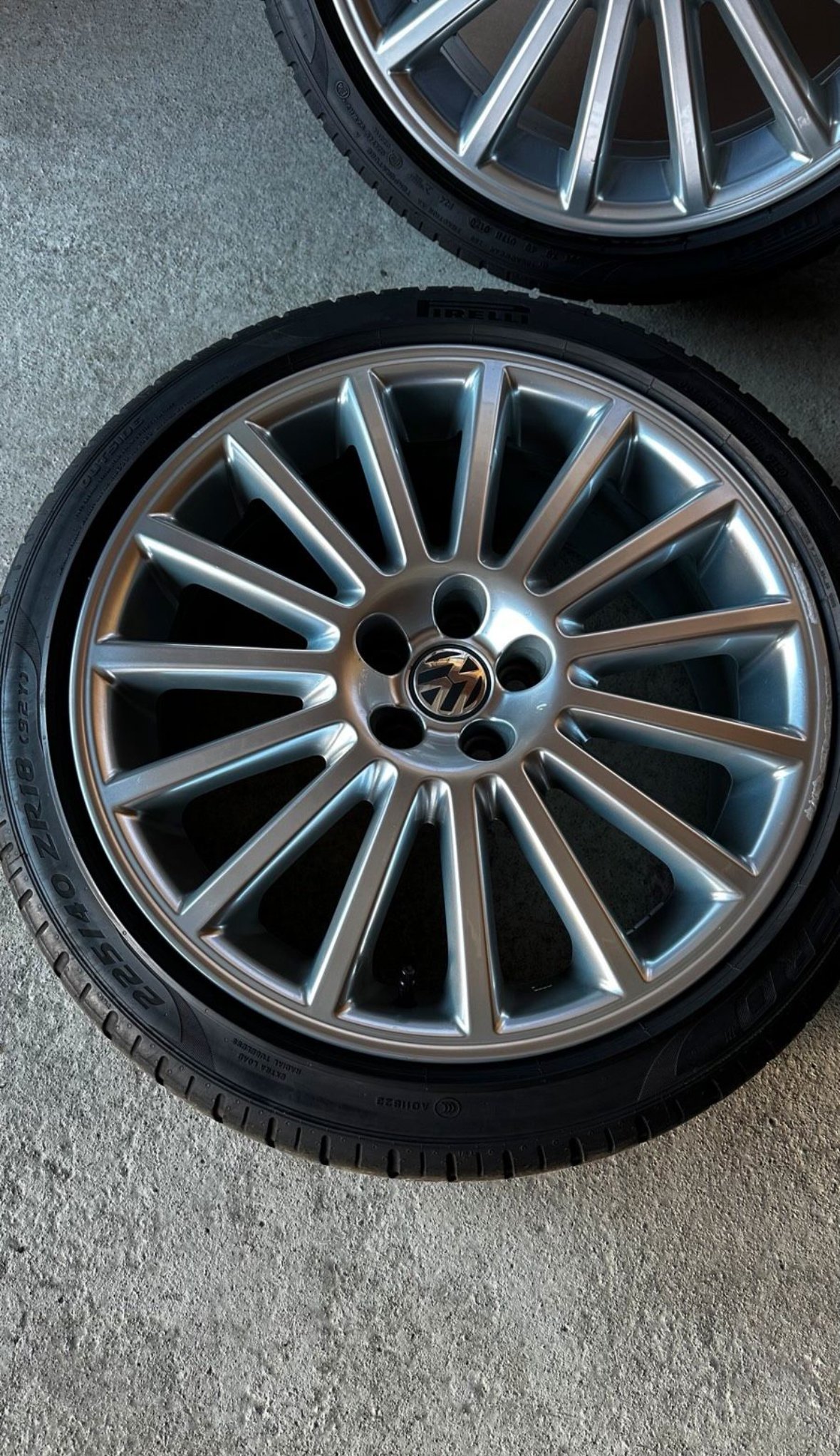 OZ Racing Golf 4 R32 Wheels with Pirelli PZero Tires – Image 8