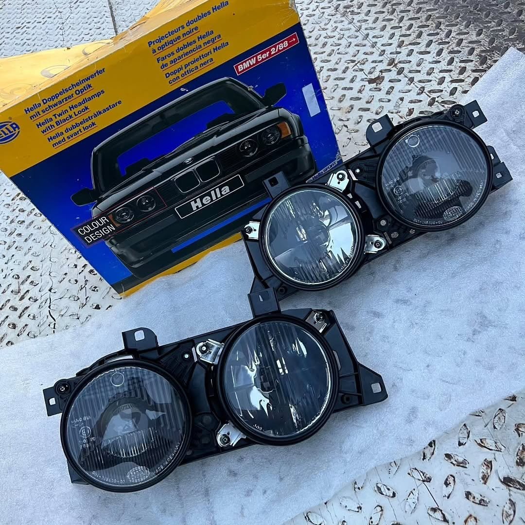 HELLA Black BMW E34 - Original Stock