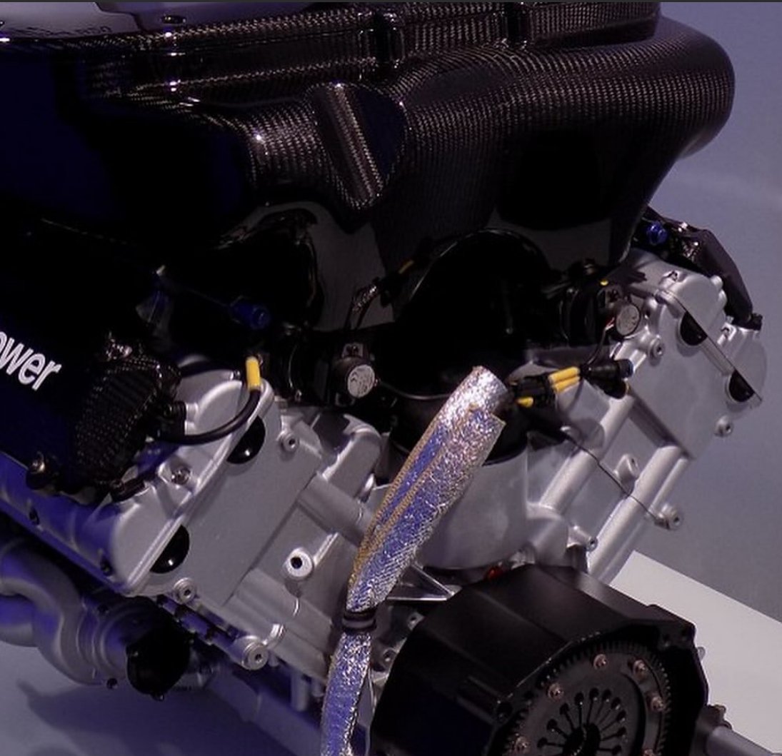 BMW P60B40 Legendary V8 Engine – Image 6