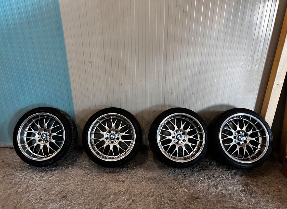 Rondell 0058 18 pouces avec pneus