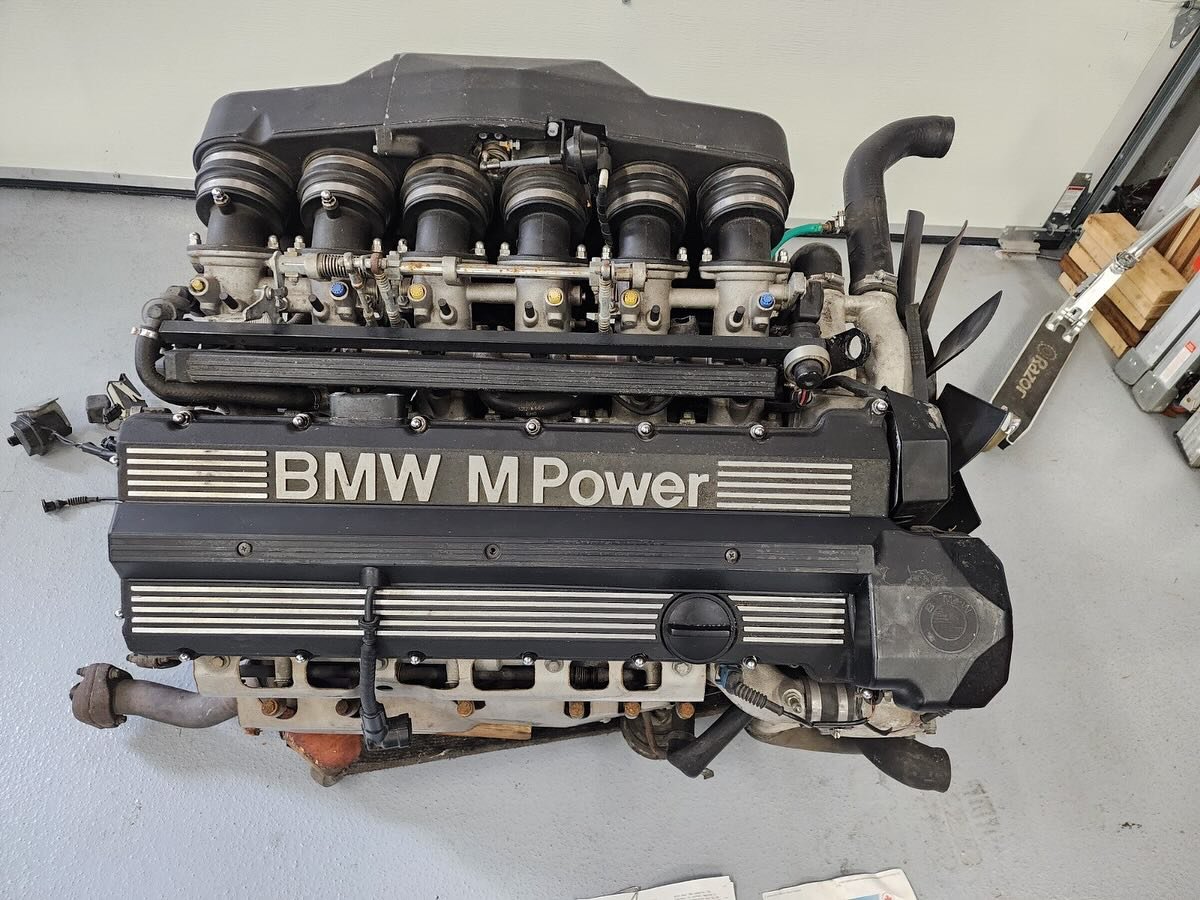 BMW Motorsport M5 E34 Engine S38B36