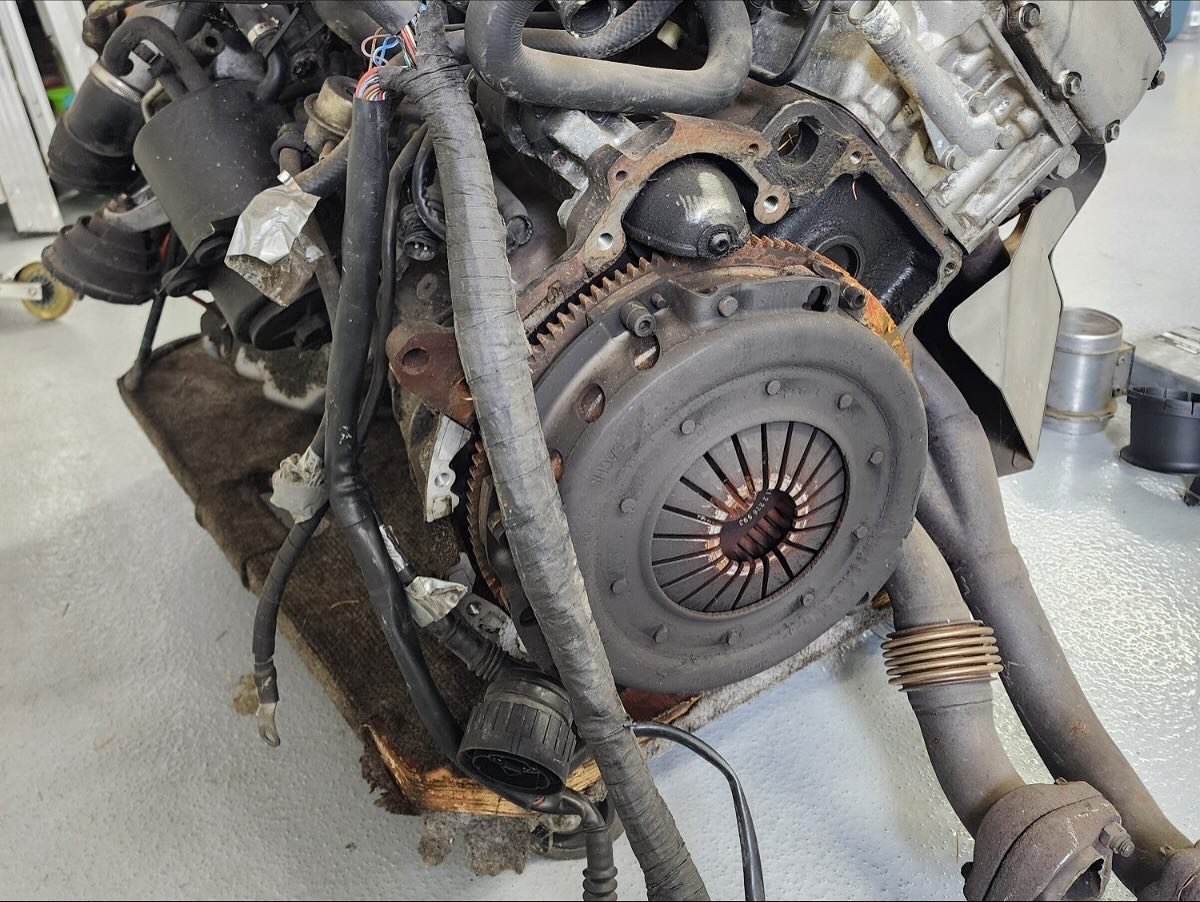 BMW Motorsport M5 E34 Engine S38B36 – Image 17