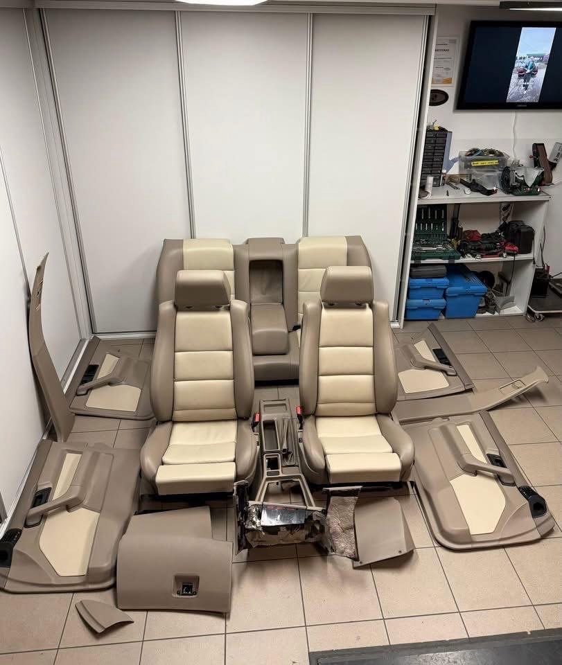 Intérieur BMW M5 E34