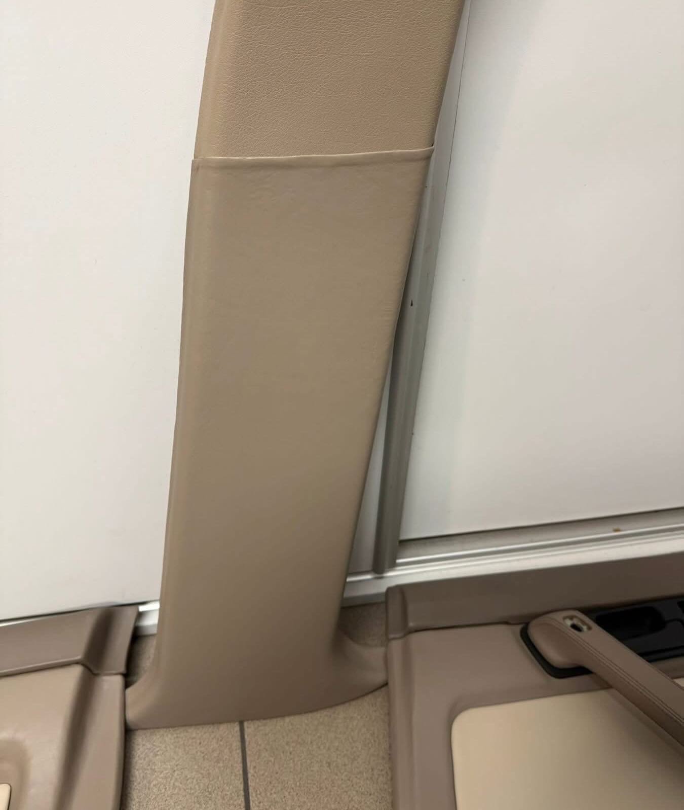 Intérieur BMW M5 E34 – Image 10